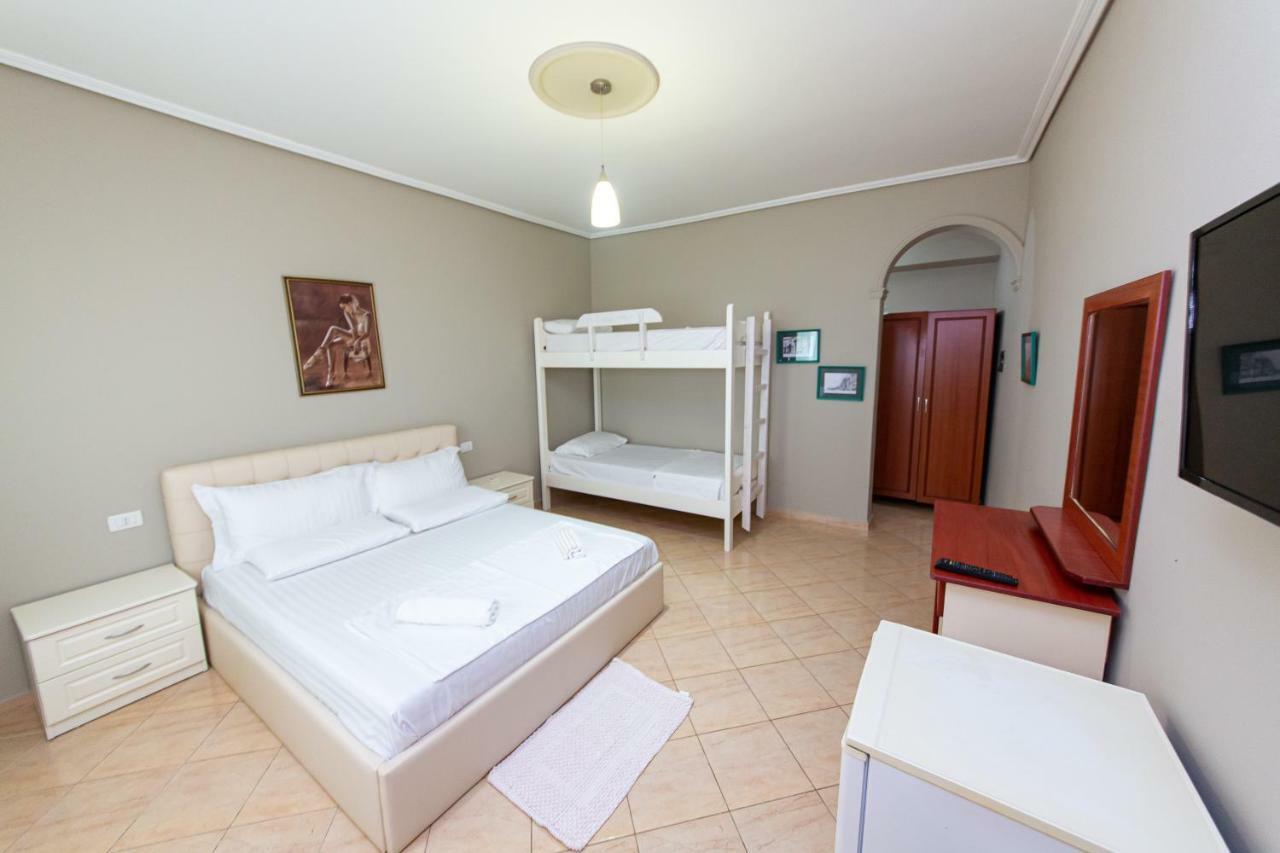 Hotel Roi Radhime Luaran gambar