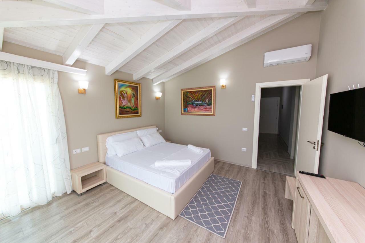 Hotel Roi Radhime Luaran gambar